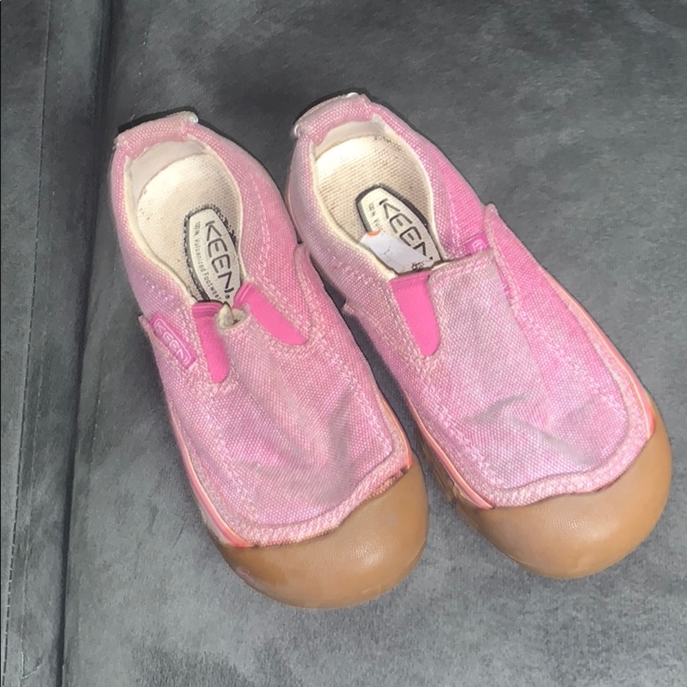 Keen toddler slides size 12
